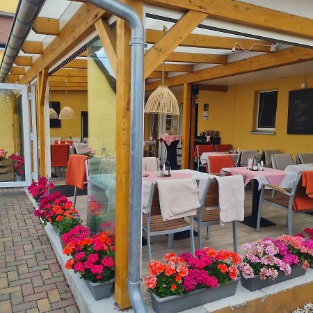 Gasthaus Zur Hecke Schönefeld Zewnętrze zdjęcie